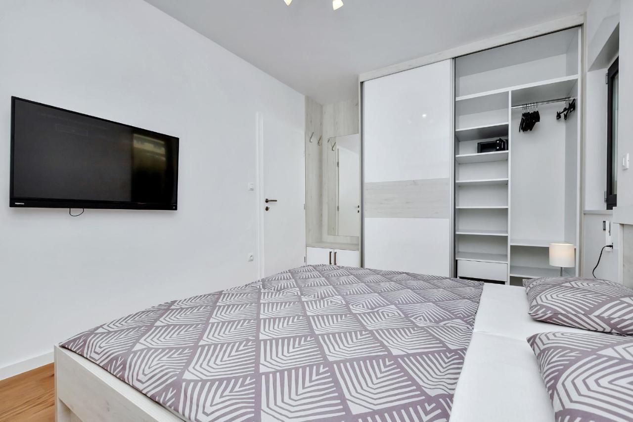 Luxury Apartment Sidro With Free Beach Parking Makarska Dış mekan fotoğraf